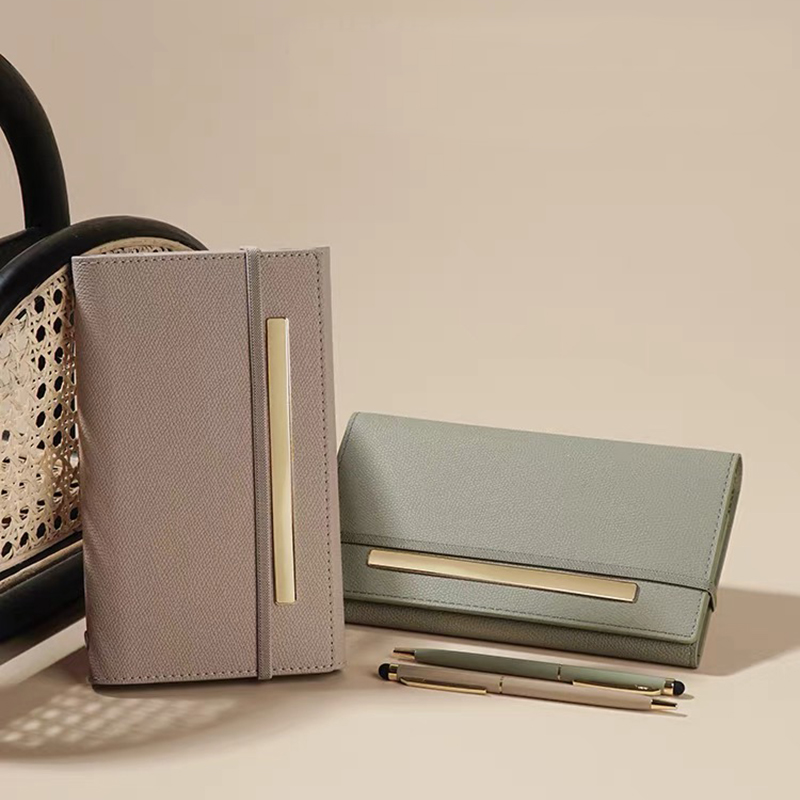 A6 غلاف فني دفتر يوميات أوراق  - مراجعة Journal Leather Hardcover وسعره