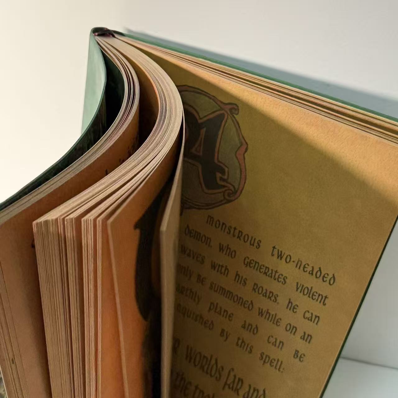 دفتر ملاحظات بغلاف صلب مزخرف ب - مراجعة Journal Leather Hardcover وسعره